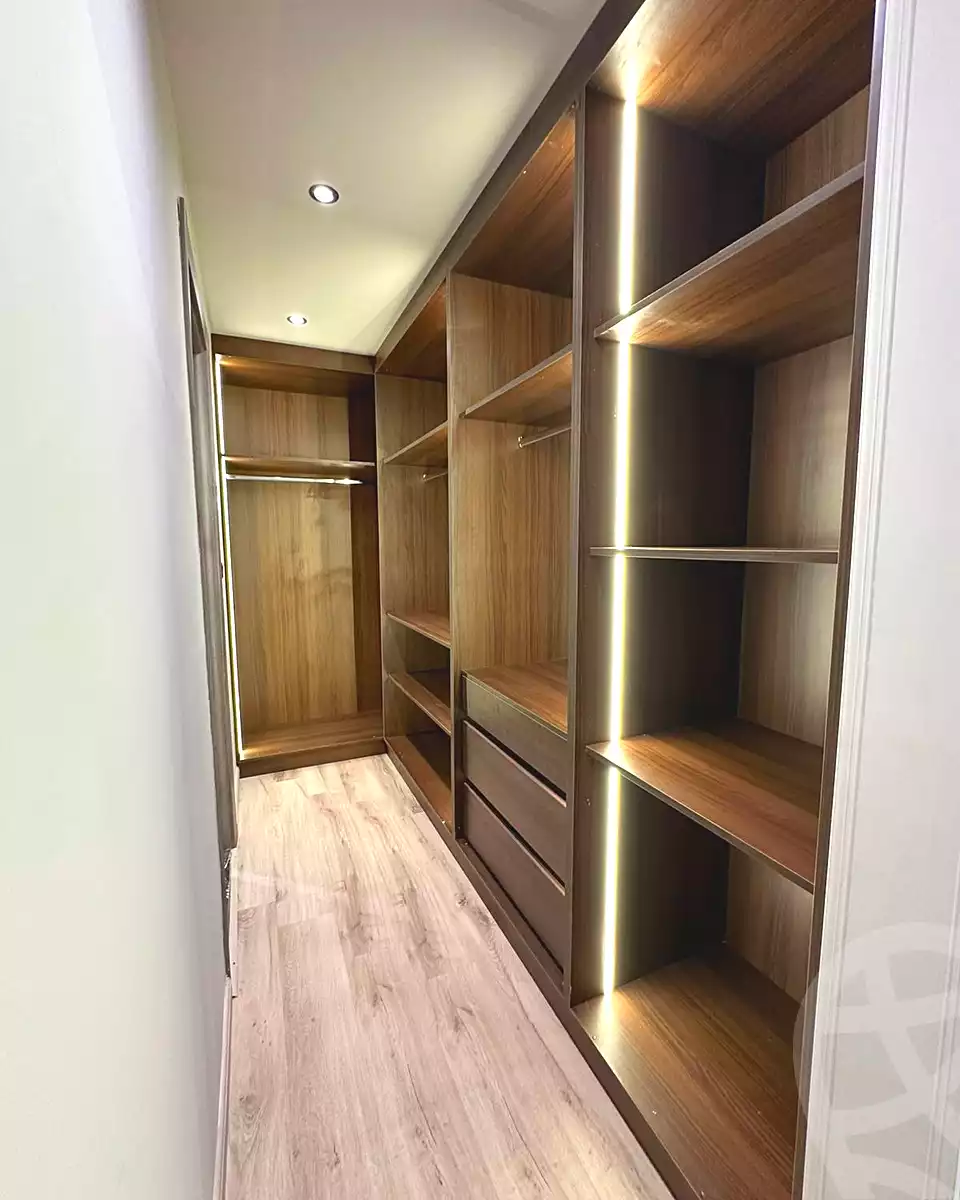 https://aqarmap.com.eg/ar/listing/6783873-for-sale-cairo-heliopolis-compounds-mrywt-rysydns-a-capital-holding