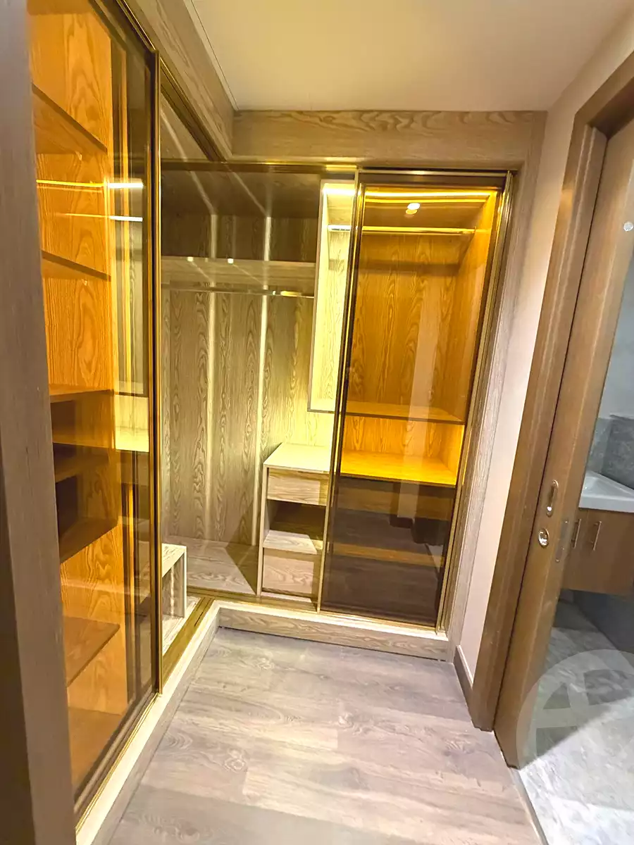 https://aqarmap.com.eg/ar/listing/6784727-for-sale-cairo-el-sheikh-zayed-city-compounds-zyd-wr-llttwyr-z-tower