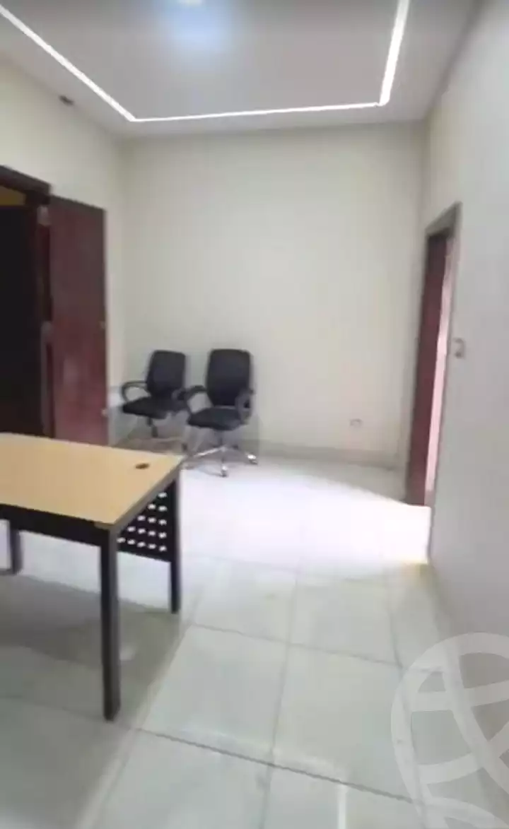 https://aqarmap.com.eg/ar/listing/6785557-for-sale-cairo-ljyz-shareaa-morad  charel degol