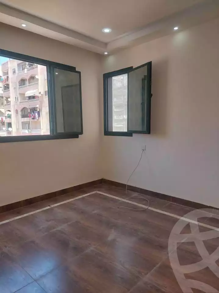 https://aqarmap.com.eg/ar/listing/6786597-for-sale-alexandria-el-mandara-al-mahdaoi-st