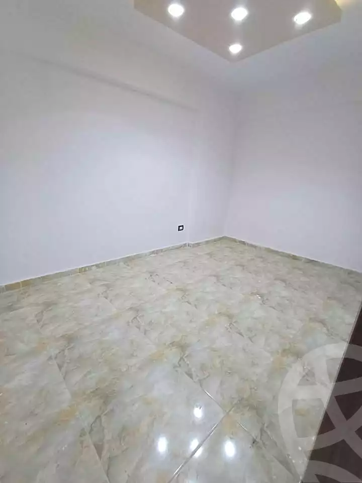 https://aqarmap.com.eg/ar/listing/6786829-for-sale-alexandria-sydy-bshr-sydy-bshr-bhry-shr-mhmwd-l-yswy