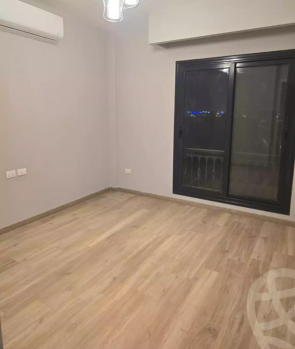 https://aqarmap.com.eg/ar/listing/6787960-for-rent-cairo-el-sheikh-zayed-city-compounds-kmbwnd-fyldj-wyst-dr-llttwyr