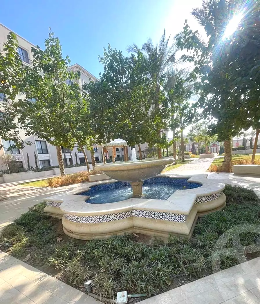 https://aqarmap.com.eg/ar/listing/6788025-for-rent-cairo-el-sheikh-zayed-city-compounds-kmbwnd-fyldj-wyst-dr-llttwyr