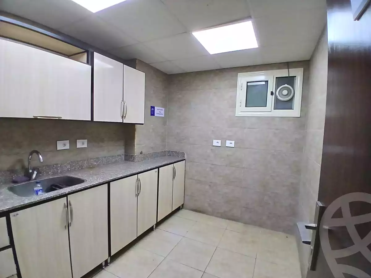 https://aqarmap.com.eg/ar/listing/6788071-for-rent-alexandria-kafr-abdo-ismailia-st