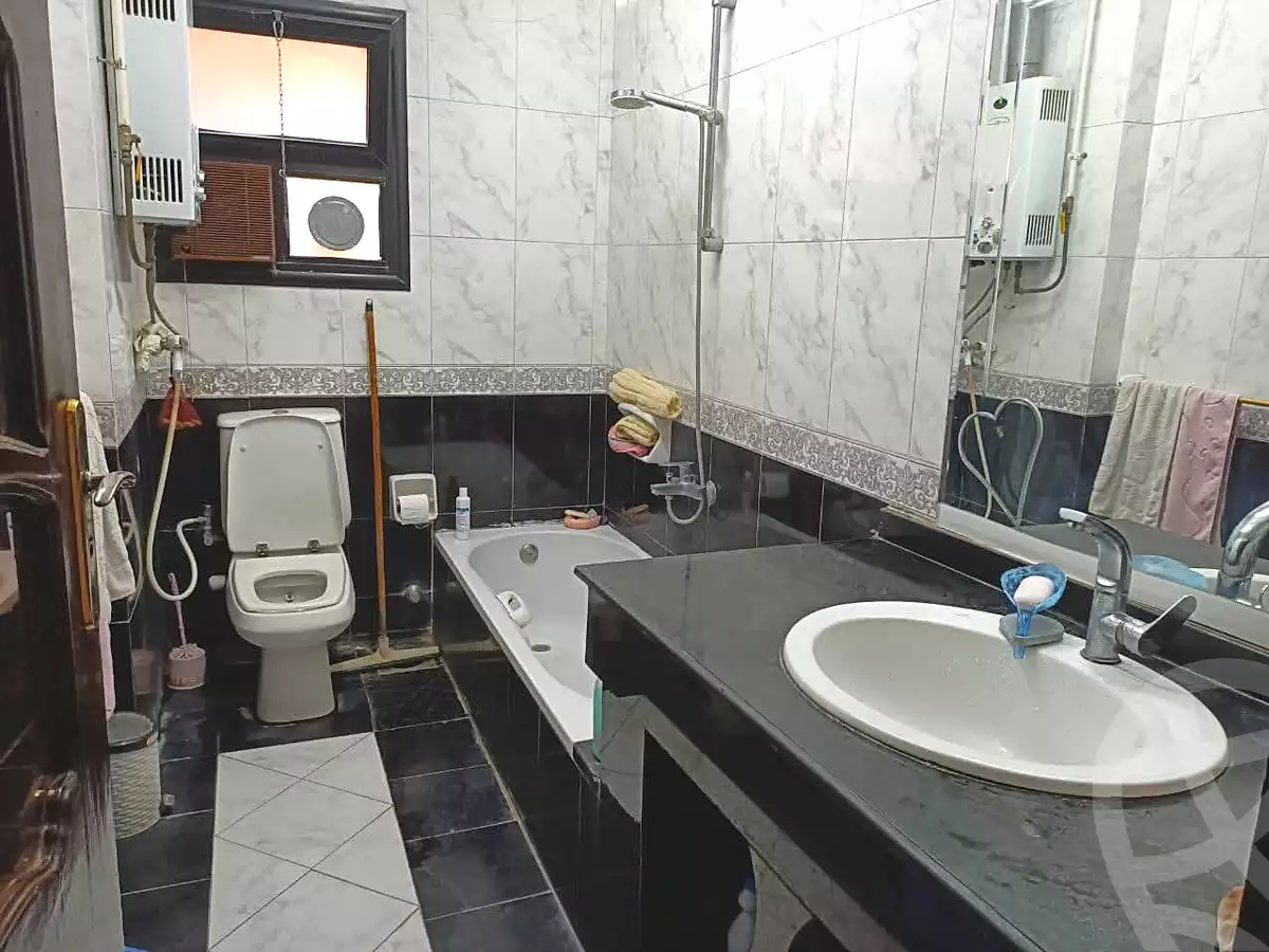 https://aqarmap.com.eg/ar/listing/6788363-for-sale-cairo-helwan-rostom-st