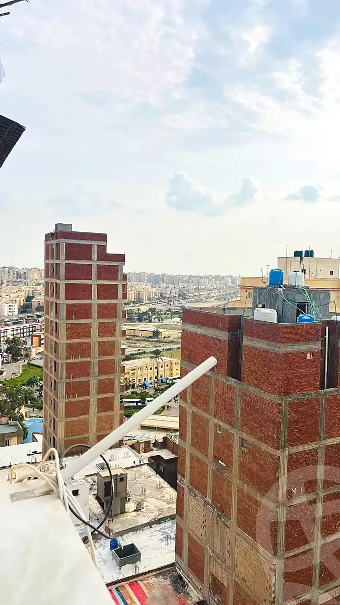 https://aqarmap.com.eg/en/listing/6788600-for-sale-alexandria-bw-qyr