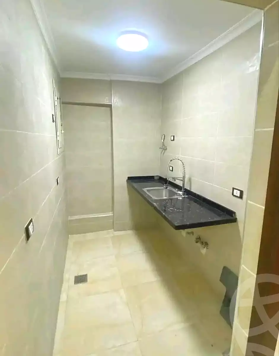 https://aqarmap.com.eg/ar/listing/6789469-for-sale-alexandria-l-jmy-lbytsh-bianchiii-el-arbaeen-st