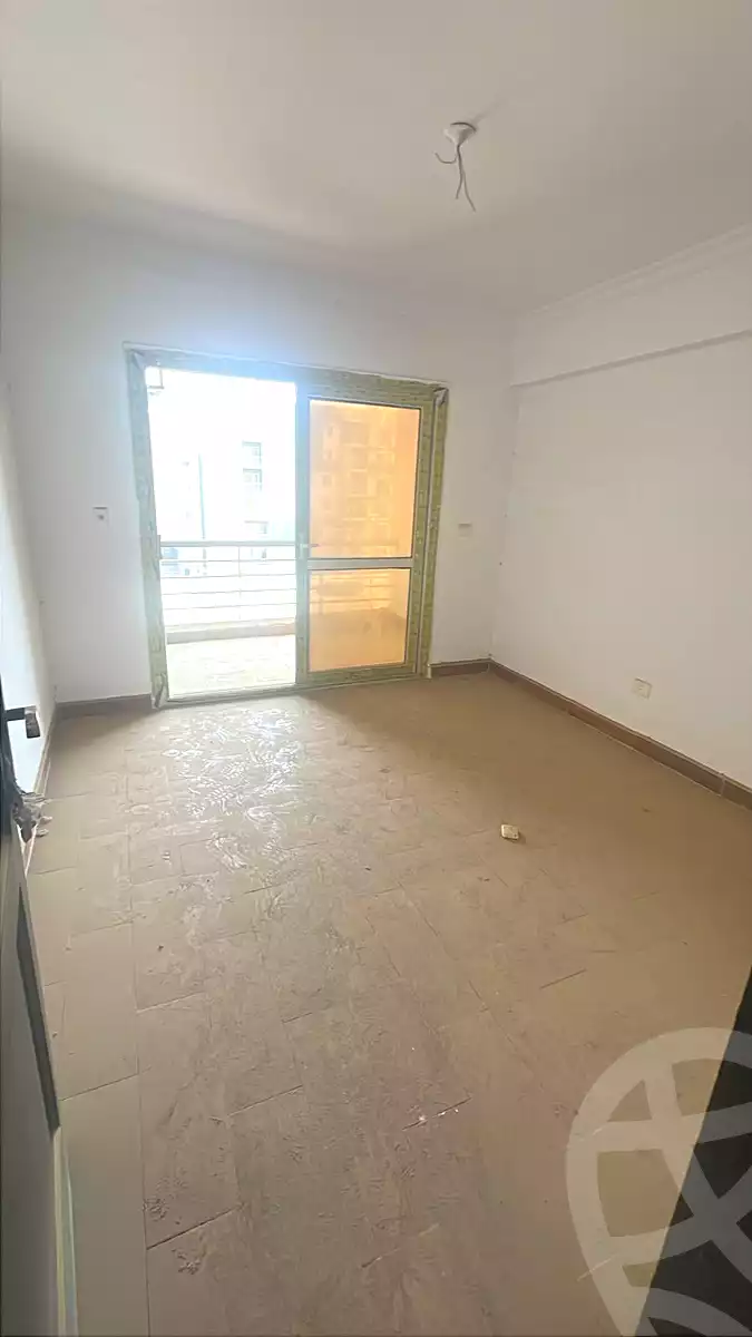 https://aqarmap.com.eg/ar/listing/6789737-for-rent-cairo-new-cairo-el-gameyat-jnwb-ljm-yt-jn