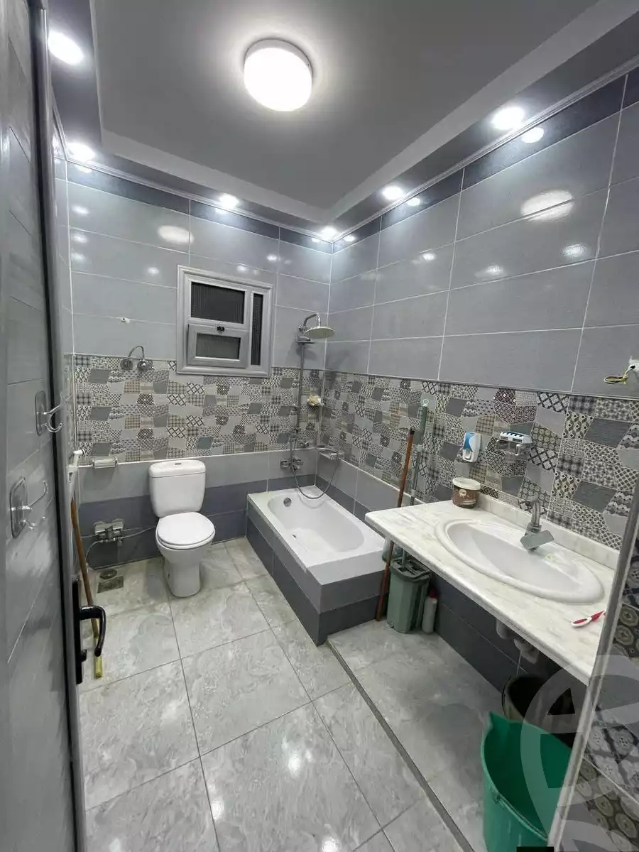 https://aqarmap.com.eg/ar/listing/6789999-for-sale-alexandria-l-jmy-lbytsh-ibrahim-othman-st