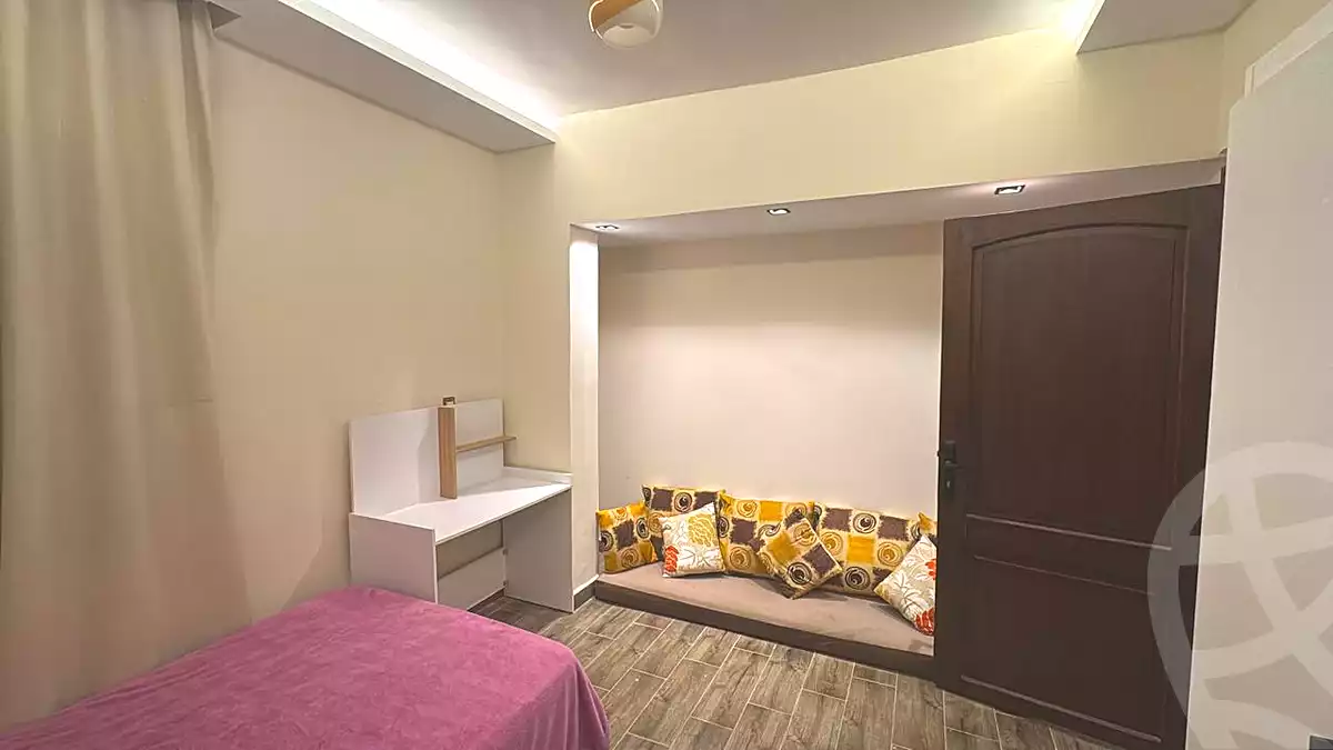 https://aqarmap.com.eg/ar/listing/6790293-for-rent-cairo-6th-of-october-el-ahyaa-neighborhood-2nd-divided-from-al-kafrawei-st