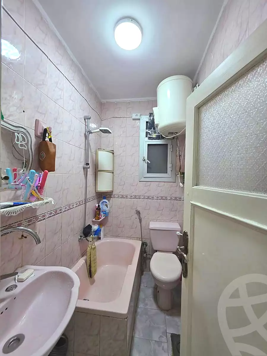https://aqarmap.com.eg/ar/listing/6790435-for-sale-alexandria-el-asafra-l-sfr-bhry-atlas-st