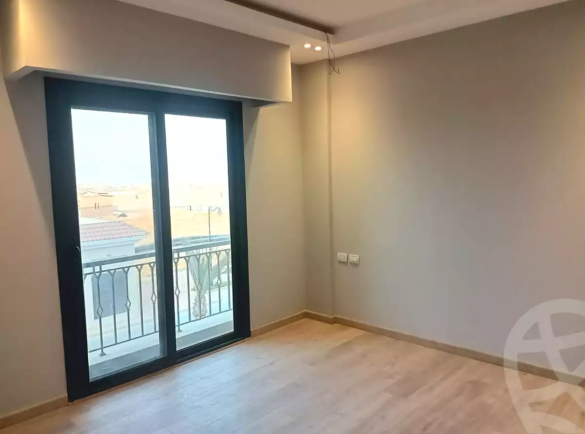 https://aqarmap.com.eg/ar/listing/6790537-for-rent-cairo-el-sheikh-zayed-city-compounds-kmbwnd-fyldj-wyst-dr-llttwyr