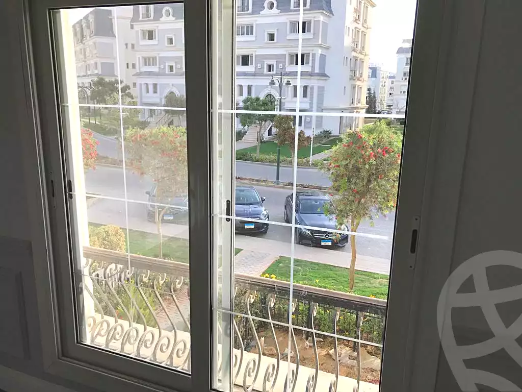 https://aqarmap.com.eg/ar/listing/6790778-for-rent-cairo-new-cairo-compounds-mountain-view-hyde-park