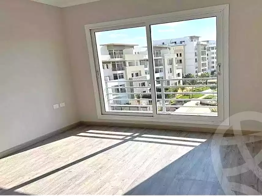 https://aqarmap.com.eg/en/listing/6790794-for-sale-cairo-new-cairo-compounds-garden-residence-hyde-park
