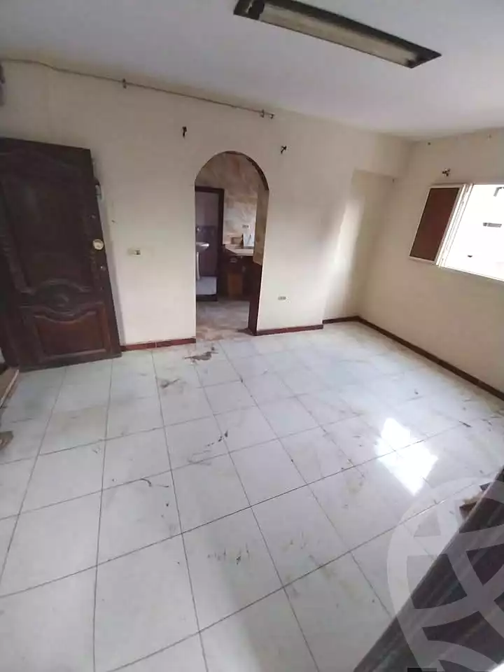 https://aqarmap.com.eg/ar/listing/6792367-for-rent-alexandria-kom-el-dikka