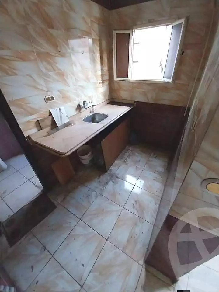 https://aqarmap.com.eg/ar/listing/6792367-for-rent-alexandria-kom-el-dikka