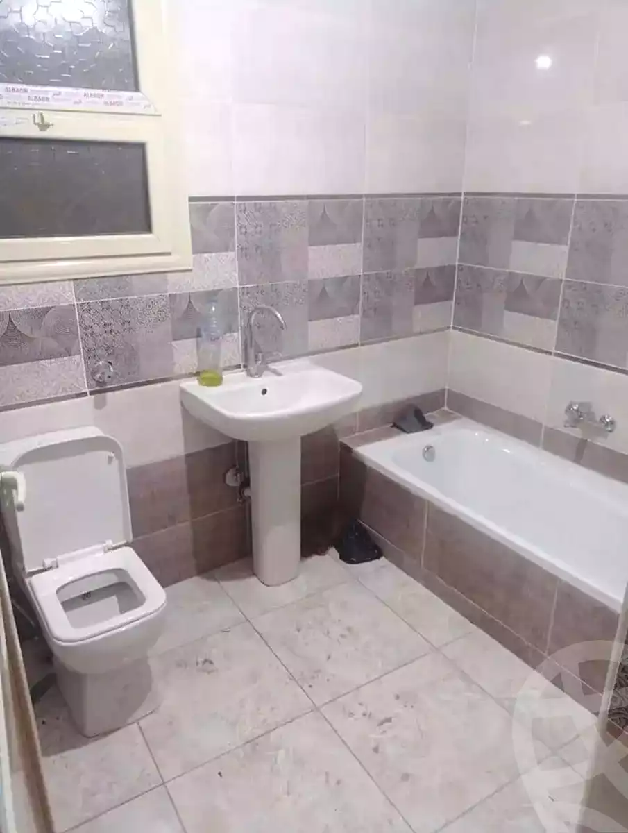 https://aqarmap.com.eg/en/listing/6792703-for-rent-alexandria-l-jmy-lbytsh-el-hay-st