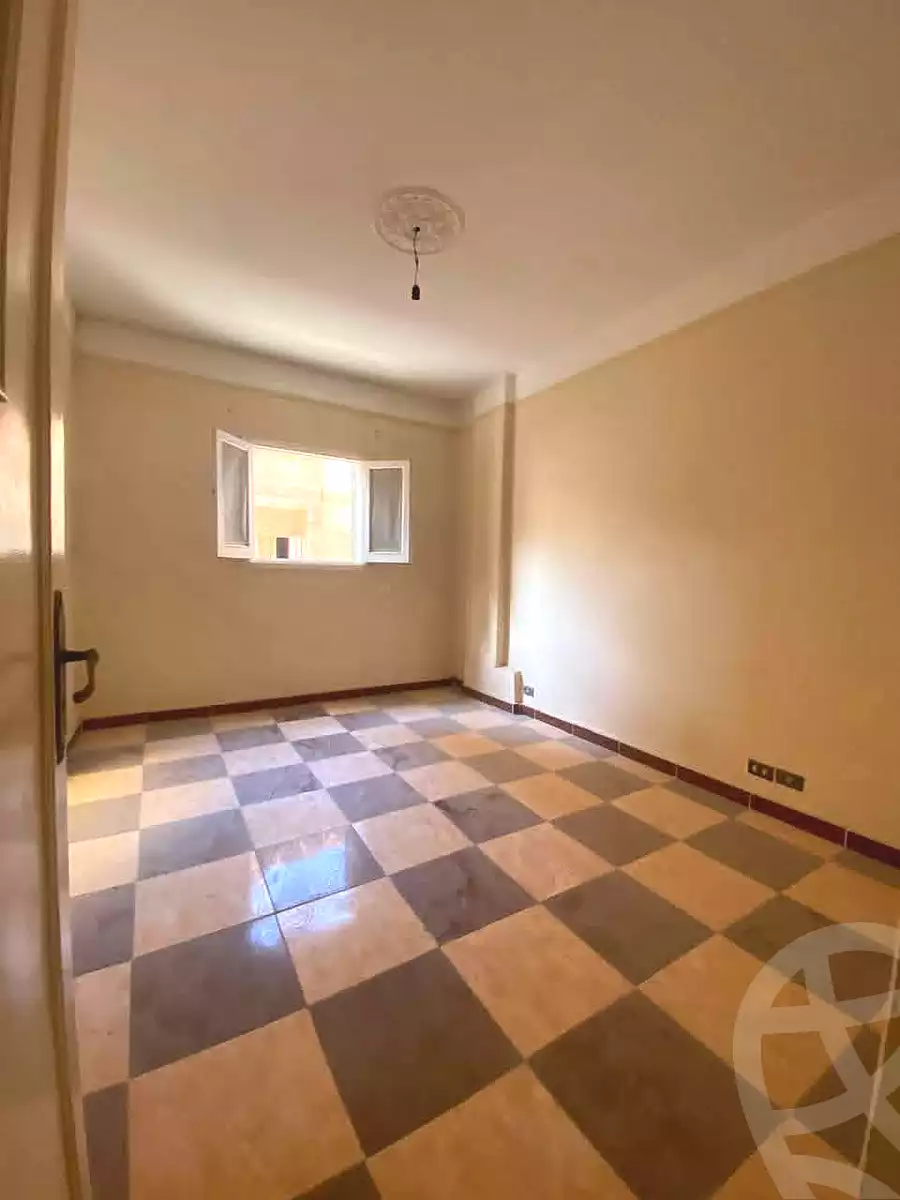 https://aqarmap.com.eg/en/listing/6793570-for-sale-alexandria-l-jmy-lbytsh-mecca-st