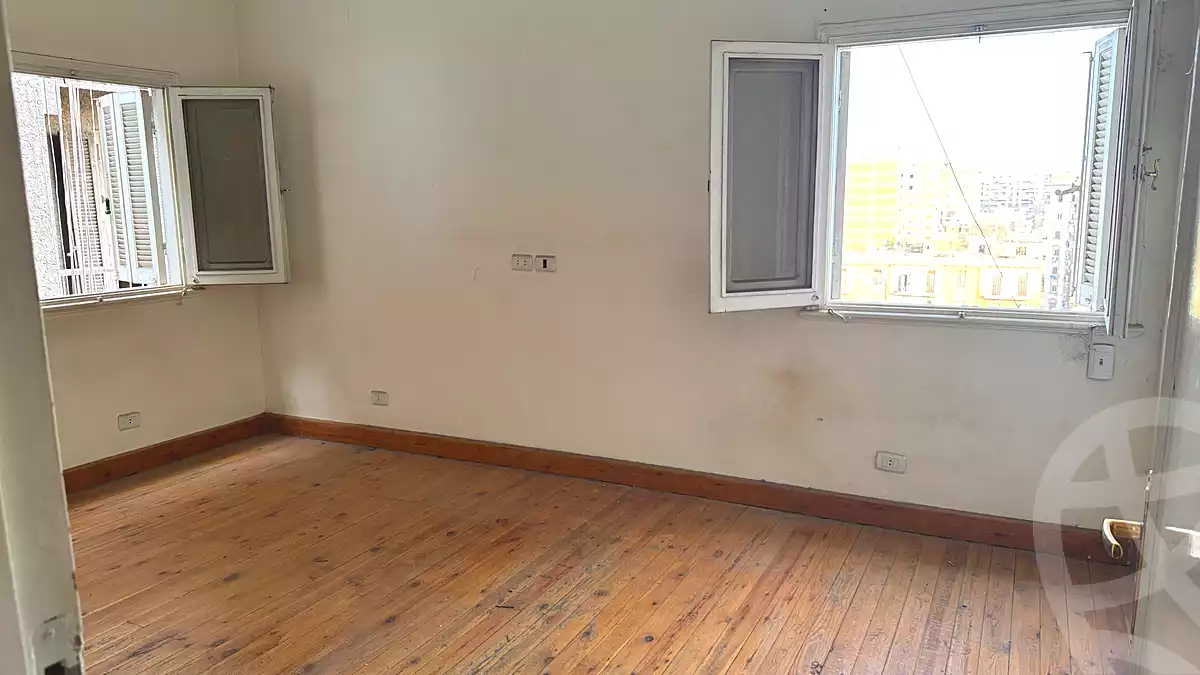 https://aqarmap.com.eg/ar/listing/6793607-for-sale-cairo-el-zaher-ramsis-st