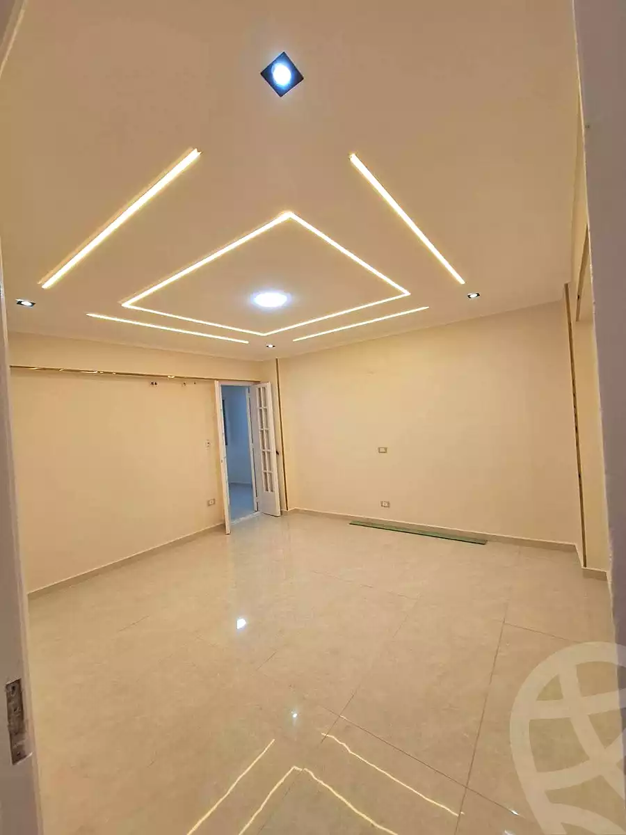 https://aqarmap.com.eg/en/listing/6793639-for-sale-alexandria-el-asafra-shr-45