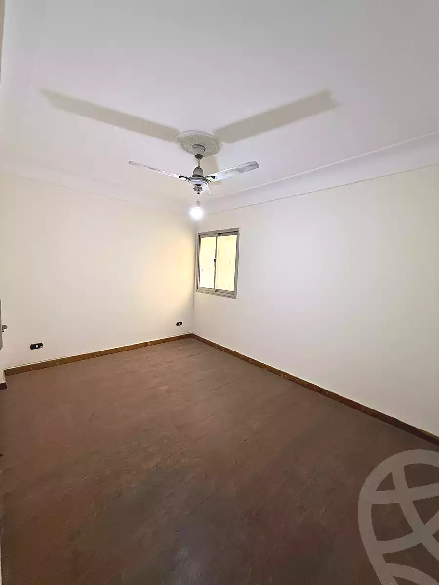 https://aqarmap.com.eg/en/listing/6793641-for-sale-alexandria-el-asafra-ahmed-tiesser-st
