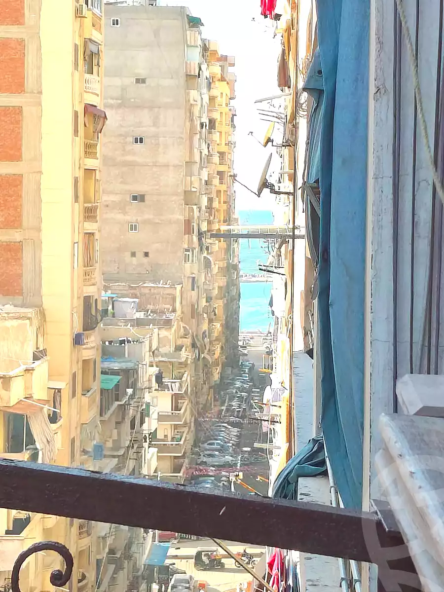 https://aqarmap.com.eg/ar/listing/6794051-for-sale-alexandria-sydy-bshr-sydy-bshr-bhry