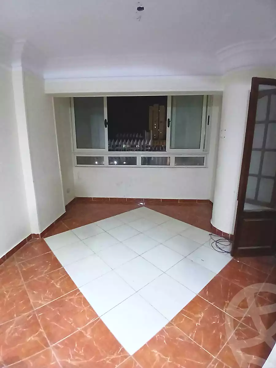 https://aqarmap.com.eg/en/listing/6794475-for-rent-alexandria-bahray-el-anfoshy-sidi-abou-el-abbas-st