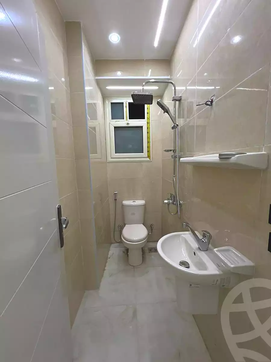https://aqarmap.com.eg/ar/listing/6795111-for-sale-cairo-6th-of-october-el-ahyaa-neighborhood-3rd-al-hay-al-thalith-st