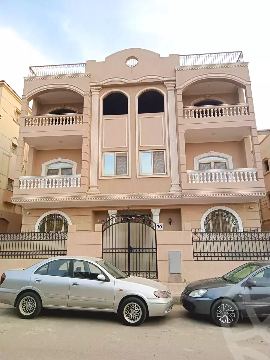 https://aqarmap.com.eg/ar/listing/6795838-for-sale-cairo-new-cairo-el-ahyaa-second-neighborhood-street-70