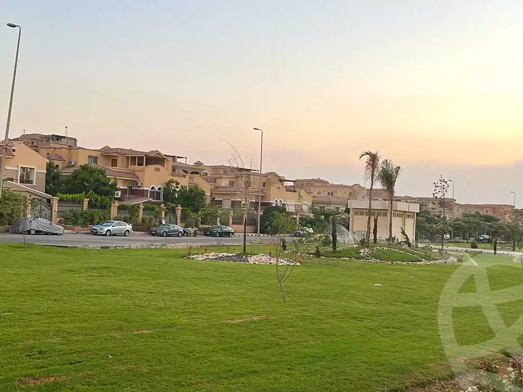 https://aqarmap.com.eg/en/listing/6799242-for-sale-cairo-el-sheikh-zayed-city-compounds-el-khamayel