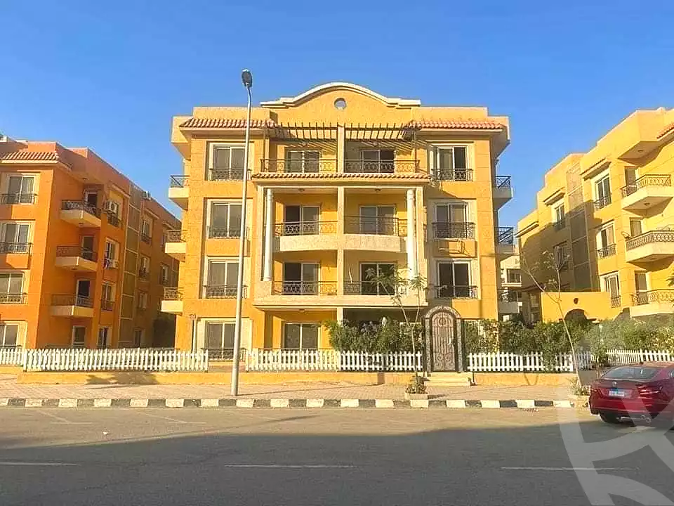 https://aqarmap.com.eg/en/listing/6799242-for-sale-cairo-el-sheikh-zayed-city-compounds-el-khamayel
