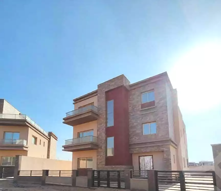 https://aqarmap.com.eg/en/listing/6799355-for-sale-cairo-new-cairo-compounds-noble-compound-egyptian-kuwaiti-developers