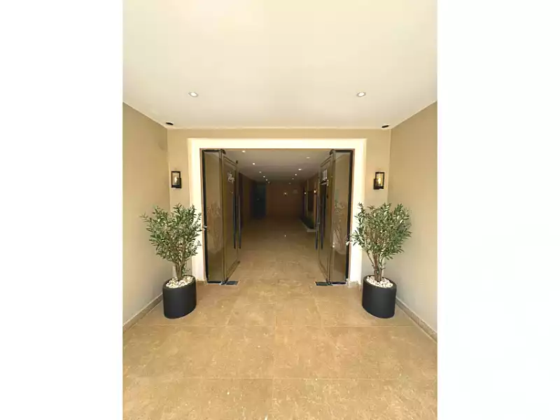 https://aqarmap.com.eg/ar/listing/6799432-for-rent-cairo-el-sheikh-zayed-city-compounds-kmbwnd-fyldj-wyst-dr-llttwyr