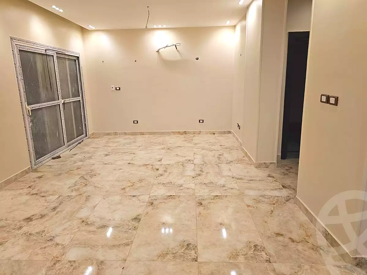 https://aqarmap.com.eg/ar/listing/6799491-for-rent-cairo-el-sheikh-zayed-city-compounds-el-khamayel