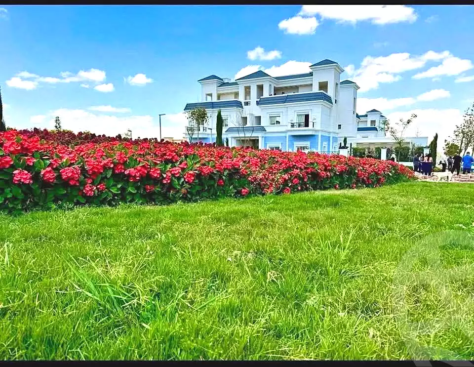 https://aqarmap.com.eg/en/listing/6799516-for-sale-cairo-new-cairo-compounds-mountain-view1-1-compound