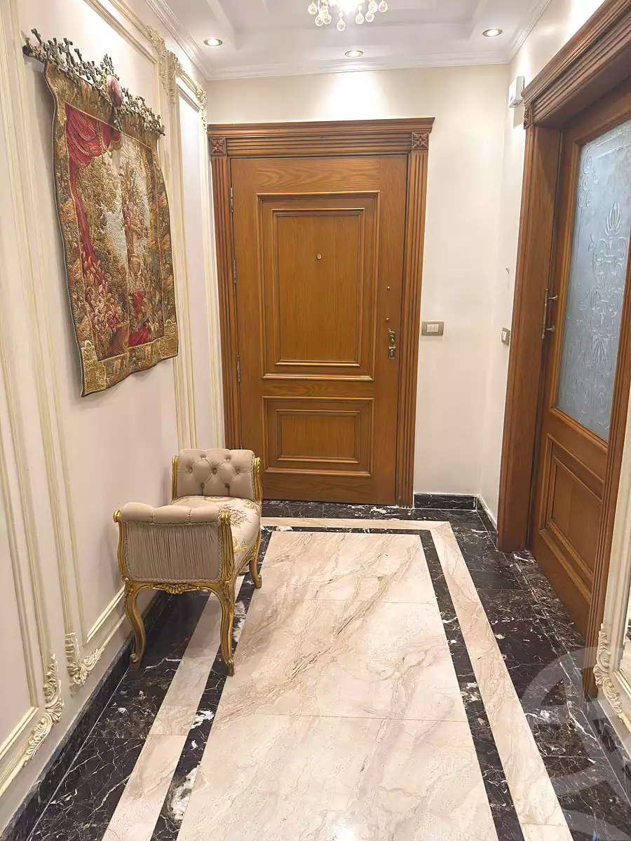 https://aqarmap.com.eg/ar/listing/6800545-for-sale-cairo-el-sheikh-zayed-city-compounds-el-khamayel