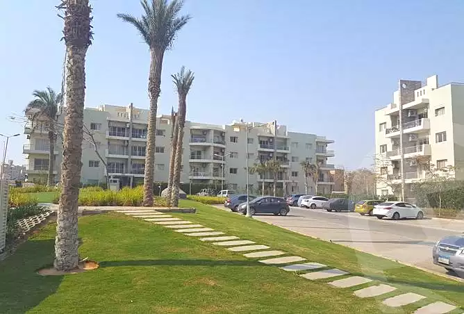 https://aqarmap.com.eg/ar/listing/6800720-for-sale-cairo-el-sheikh-zayed-city-compounds-dh-drys