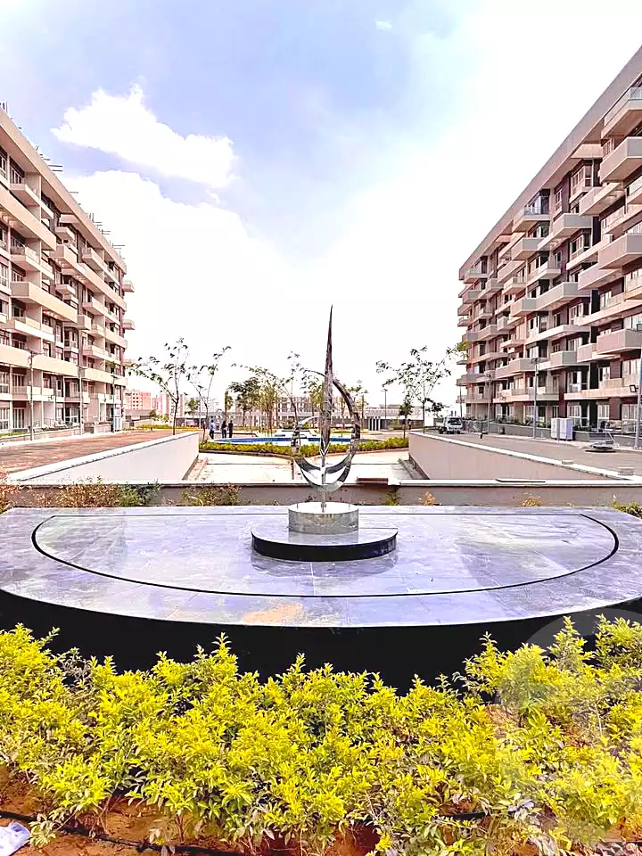 https://aqarmap.com.eg/en/listing/6800857-for-sale-cairo-new-administrative-capital-r7-scenario