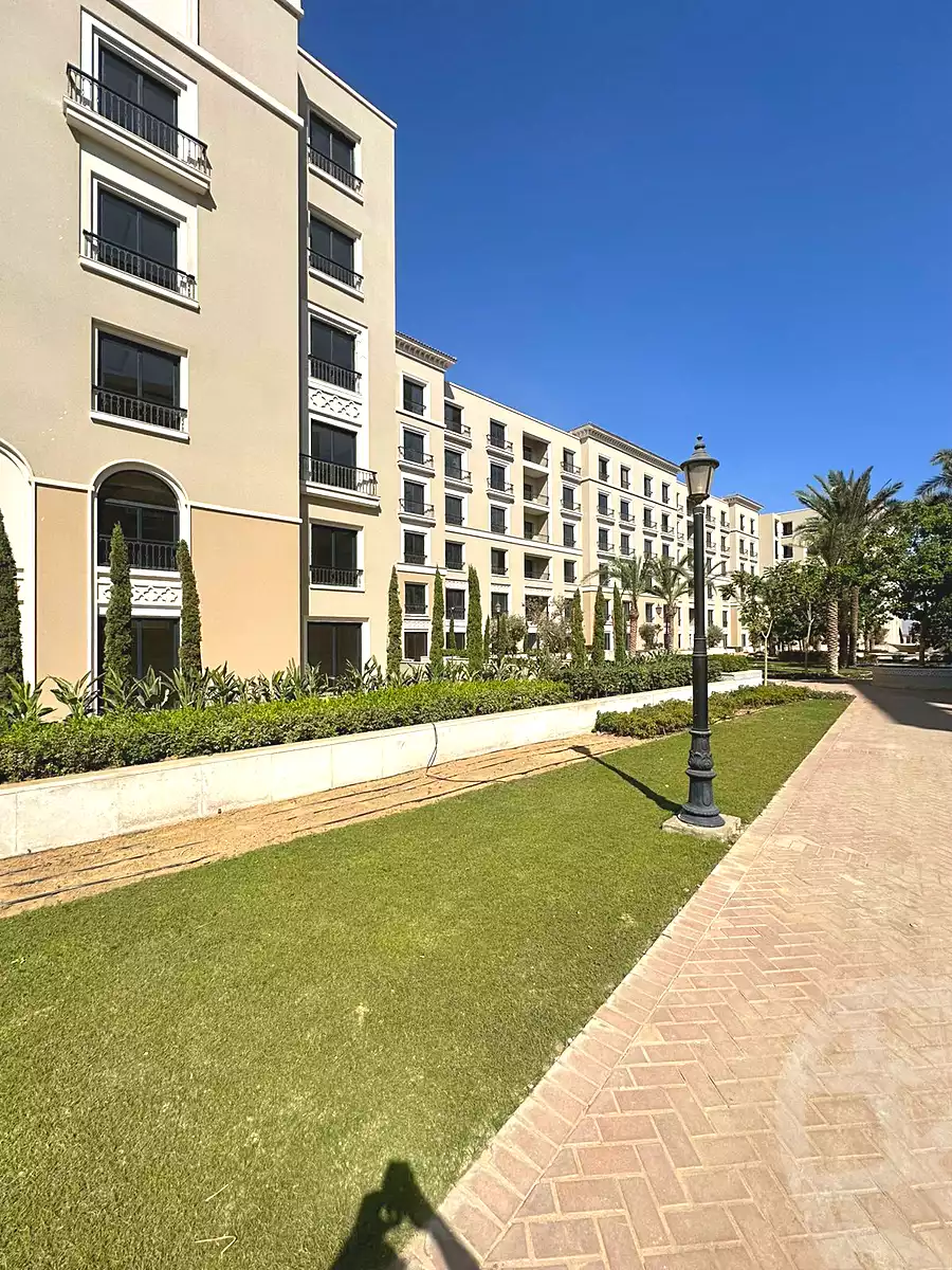 https://aqarmap.com.eg/ar/listing/6800948-for-rent-cairo-el-sheikh-zayed-city-compounds-kmbwnd-fyldj-wyst-dr-llttwyr