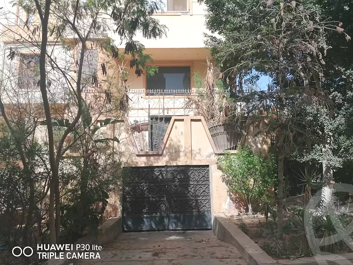 https://aqarmap.com.eg/ar/listing/6801367-for-sale-cairo-6th-of-october-el-ahyaa-neighborhood-3rd-al-hay-al-thalith-st