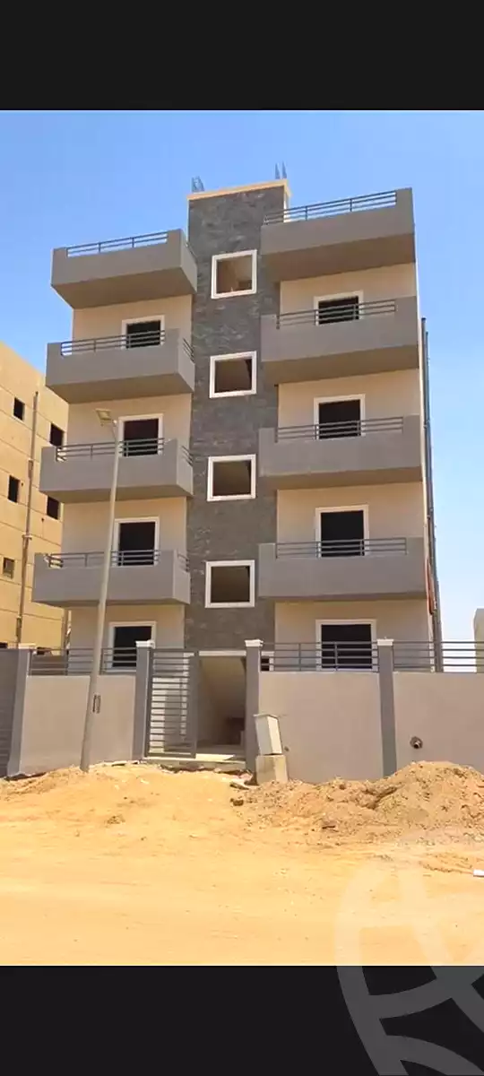 https://aqarmap.com.eg/ar/listing/6801810-for-sale-cairo-badr-city-hai-el-ashgar-featured-neighborhood-bait-el-watan