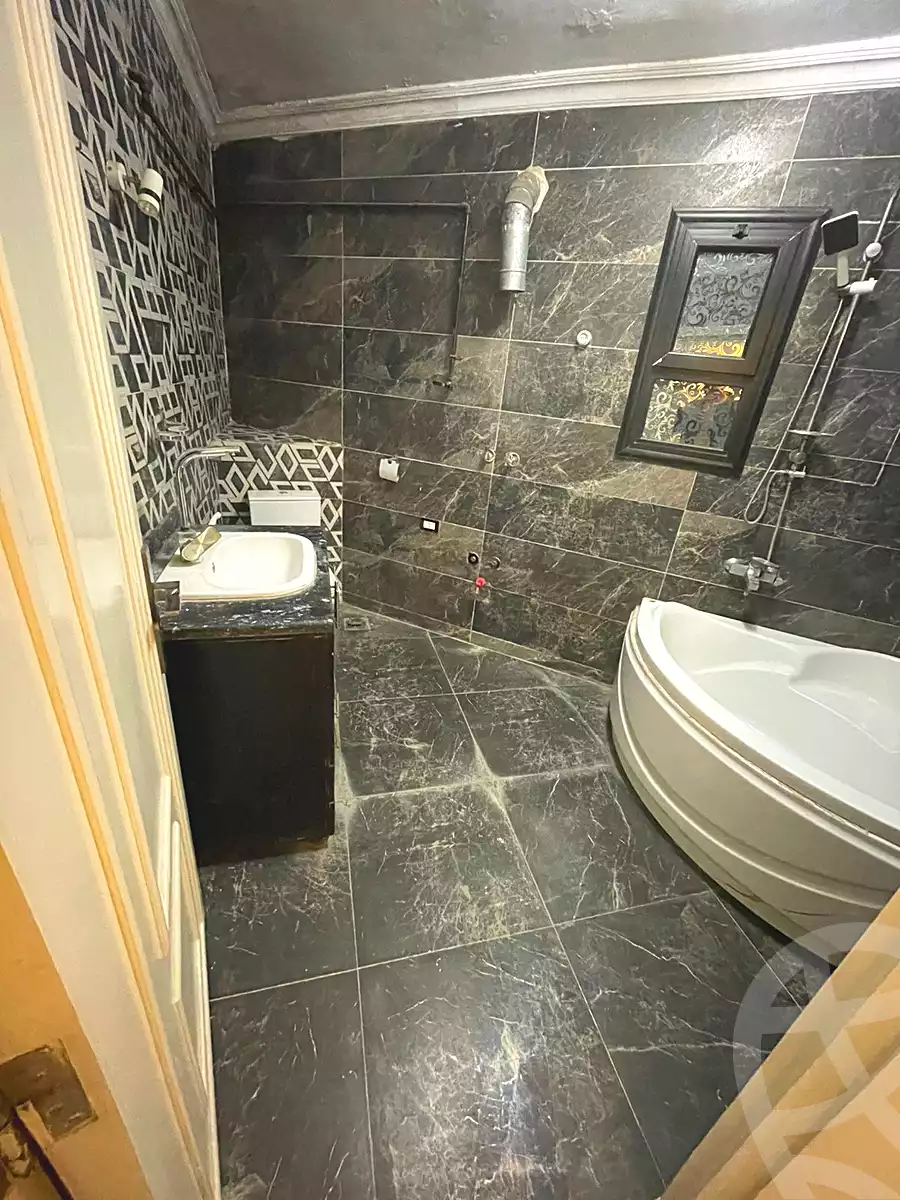 https://aqarmap.com.eg/ar/listing/6802452-for-sale-cairo-el-mohandesen-lebnan-square