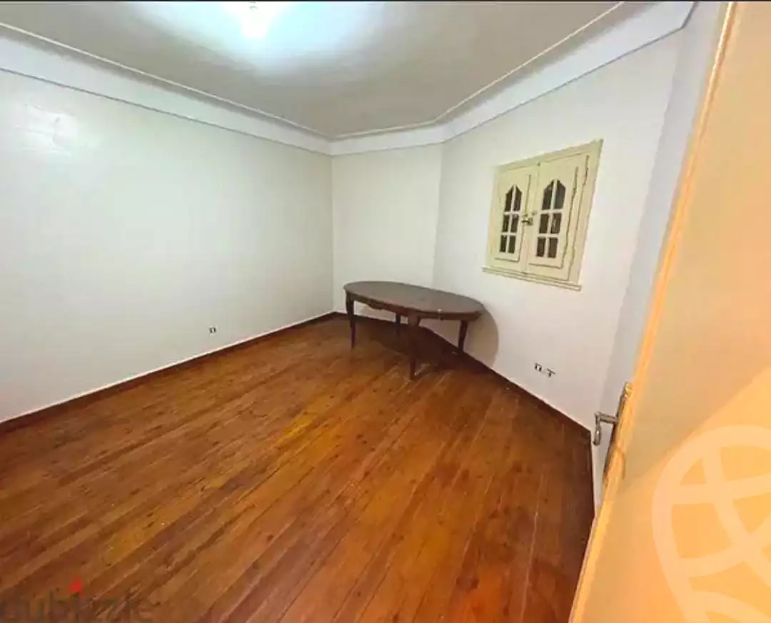 https://aqarmap.com.eg/en/listing/6803650-for-sale-alexandria-sporting-shr-bwr-s-yd