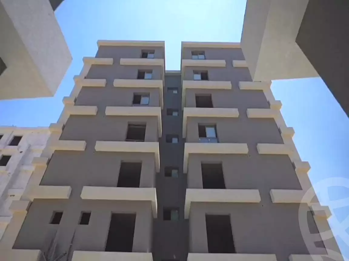 https://aqarmap.com.eg/ar/listing/6803371-for-sale-cairo-new-cairo-compounds-kmbwnd-kryk-twn-il-cazar