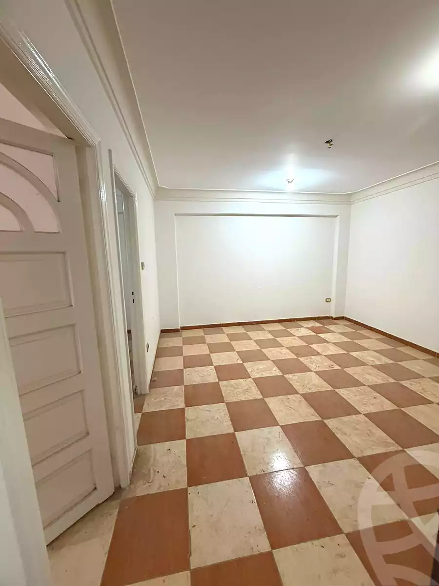https://aqarmap.com.eg/en/listing/6803978-for-sale-alexandria-lsywf-el-falki
