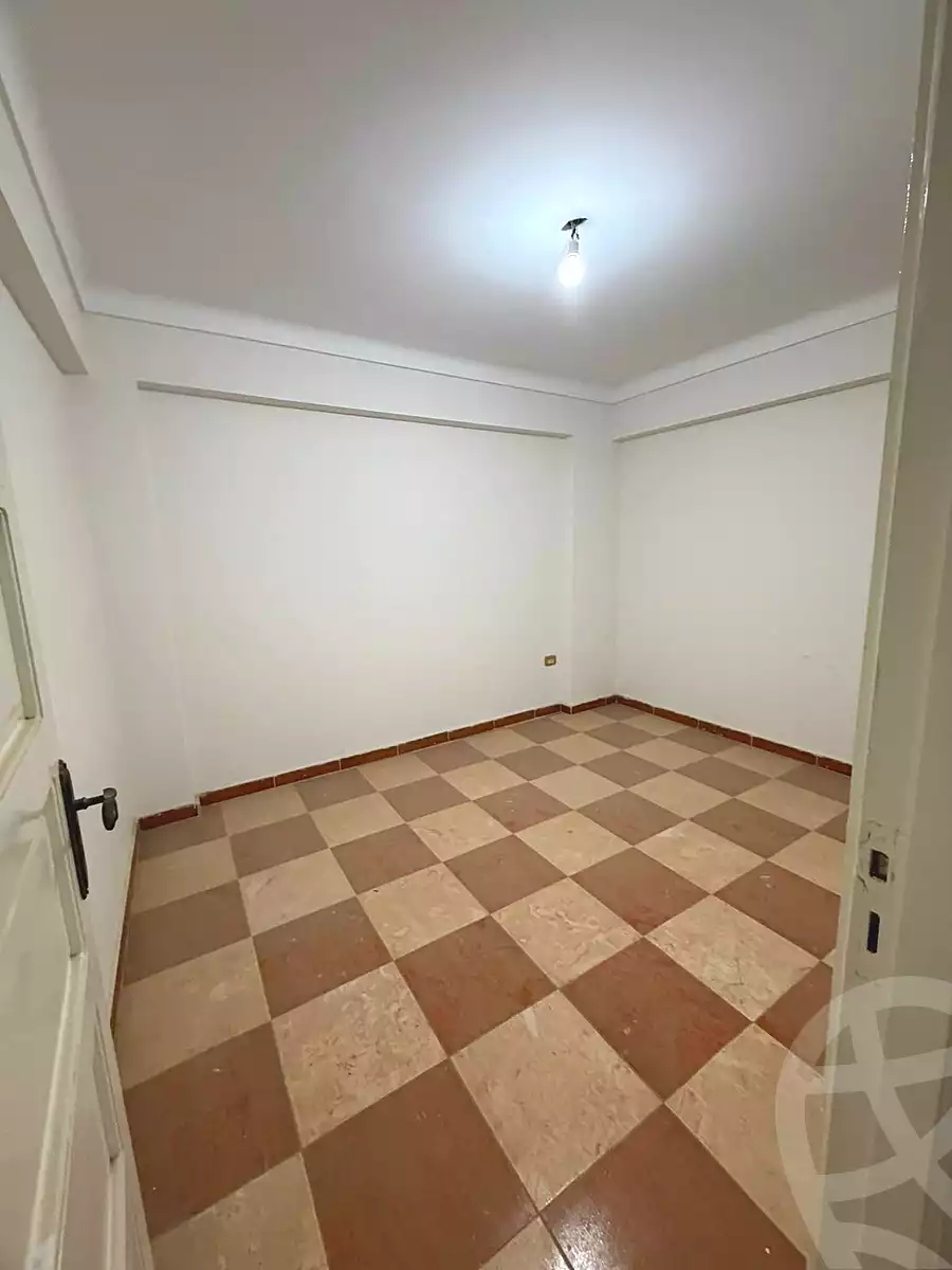 https://aqarmap.com.eg/en/listing/6803978-for-sale-alexandria-lsywf-el-falki