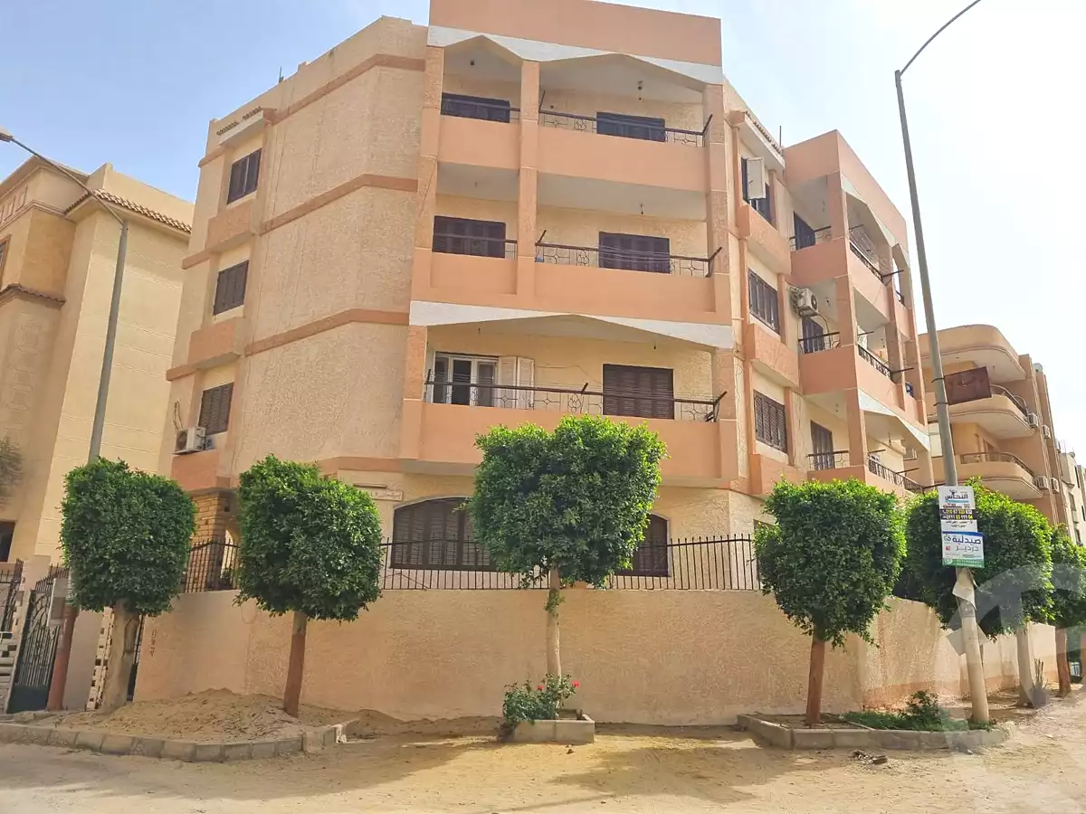 https://aqarmap.com.eg/ar/listing/6804574-for-sale-cairo-6th-of-october-el-ahyaa-neighborhood-8th