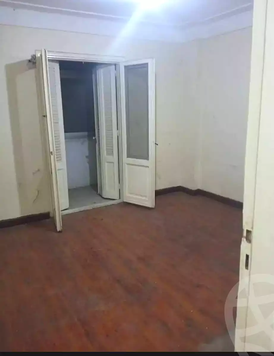 https://aqarmap.com.eg/en/listing/6804900-for-sale-alexandria-ganaklis