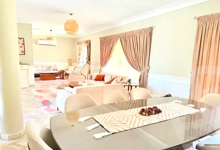 https://aqarmap.com.eg/en/listing/6806161-for-sale-cairo-el-sheikh-zayed-city-compounds-el-rabwa
