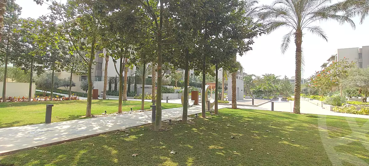 https://aqarmap.com.eg/en/listing/6806301-for-sale-cairo-new-cairo-compounds-the-address-east